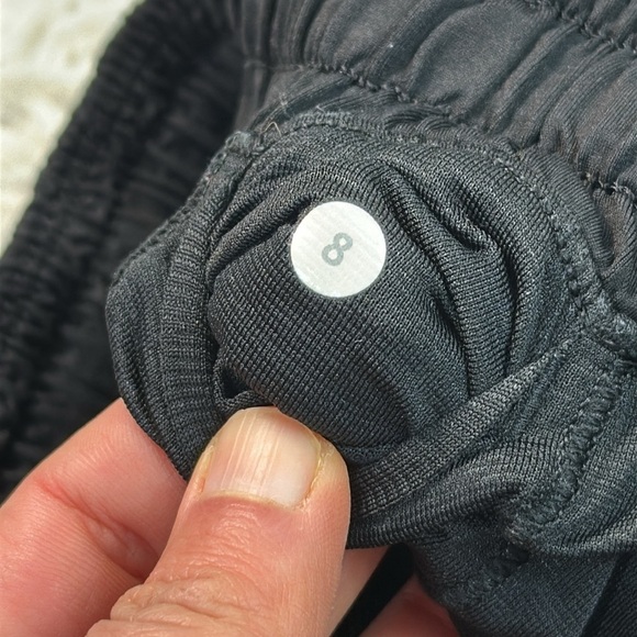 Lululemon Hotty Hot Short *Long Dandy Digie Multi / Black - Picture 4 of 6